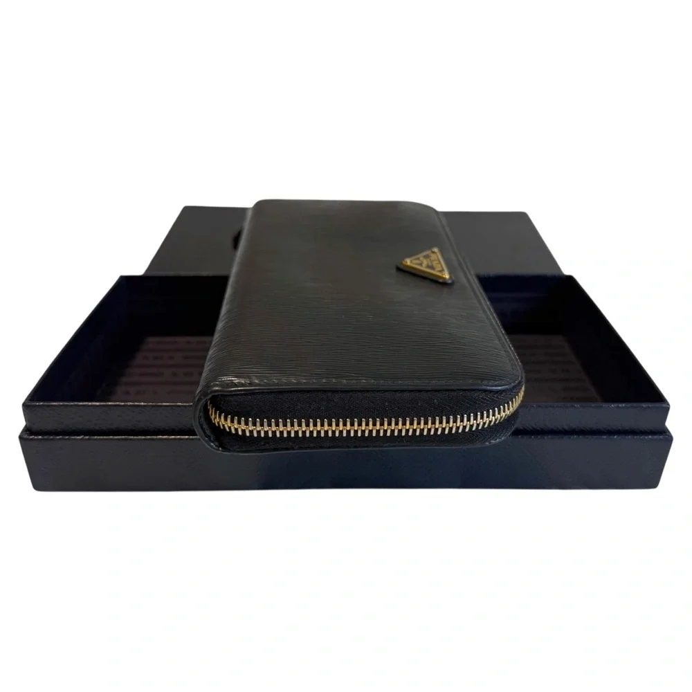 Authentic PRADA Vitello Move Leather Round Zippy‎ Wallet Black From Japan